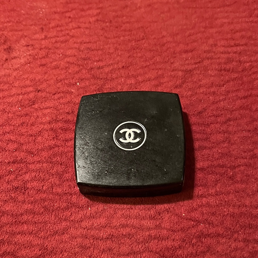 Chanel Sleek Black Compact